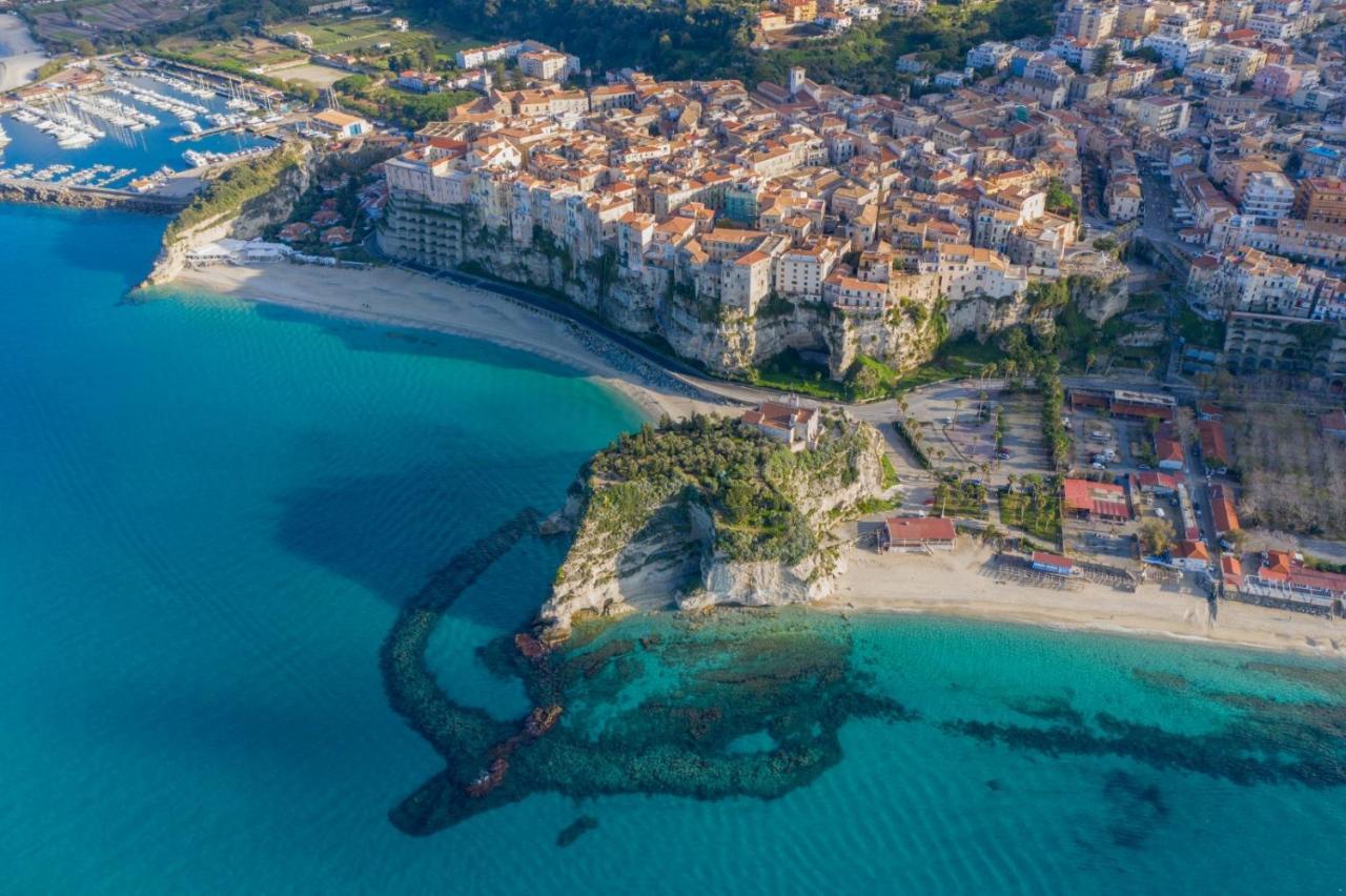 J Luxury Home Tropea Exterior foto